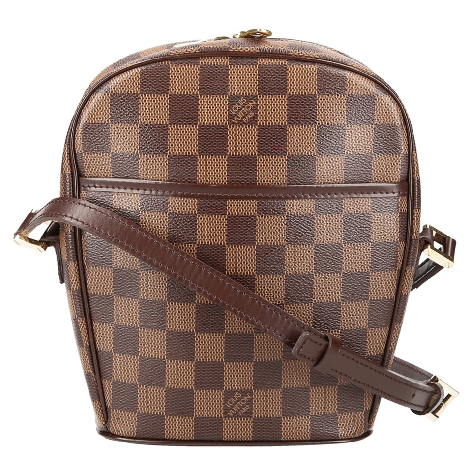 LV Agendaworth the price compared to others?