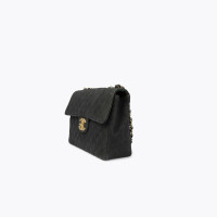 Chanel Classic Flap Bag Maxi en Noir