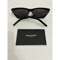 Yves Saint Laurent Sunglasses in Black