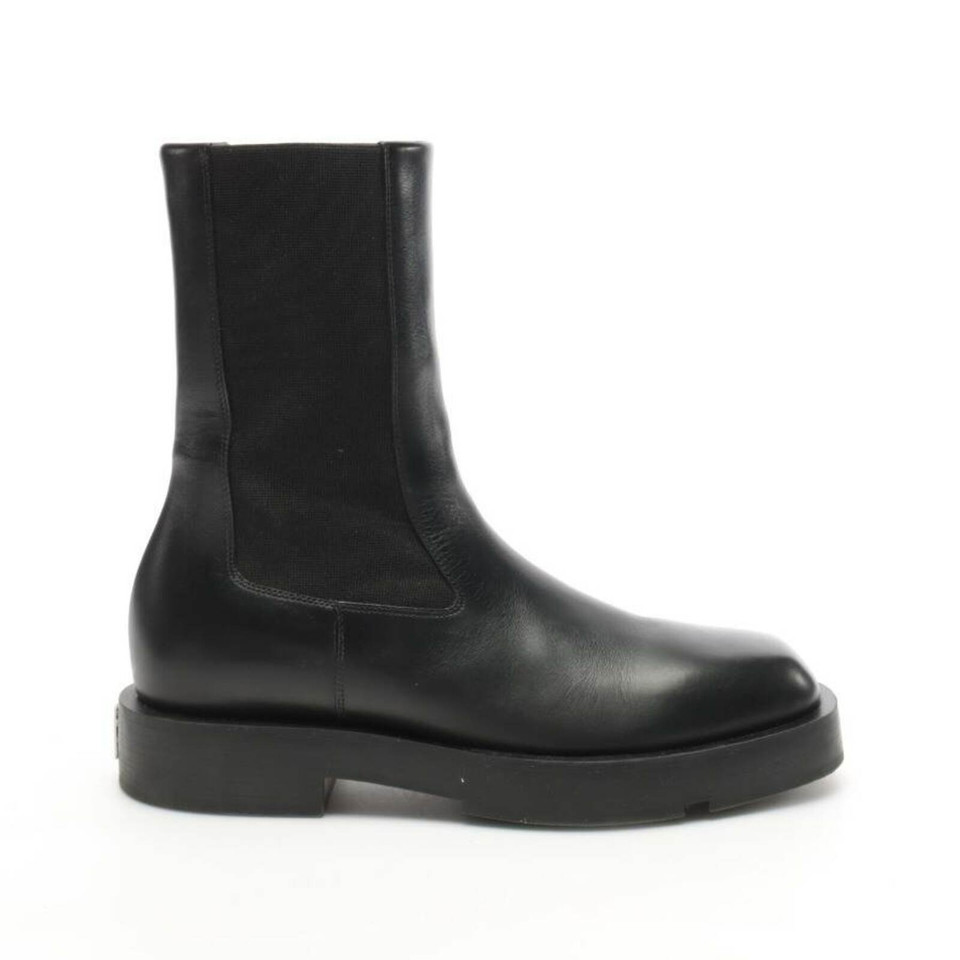 Givenchy Ankle boots Leather in Black