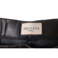 Seductive Trousers in Black