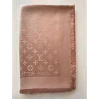 Louis Vuitton Monogram Tuch in Nude