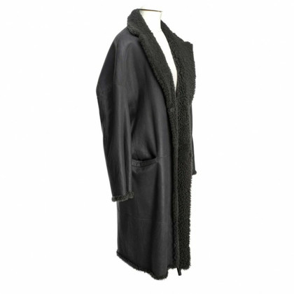 Brunello Cucinelli Jacke/Mantel aus Pelz in Grau