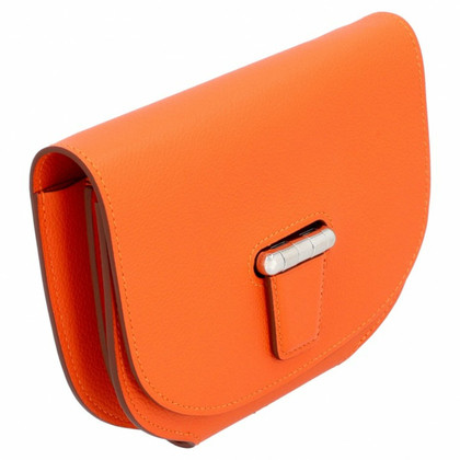 Hermès Convoyeur Leather in Orange