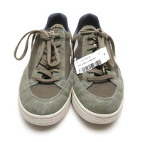 Veja Sneakers aus Leder in Grün