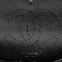 Chanel 2.55 aus Leder in Silbern