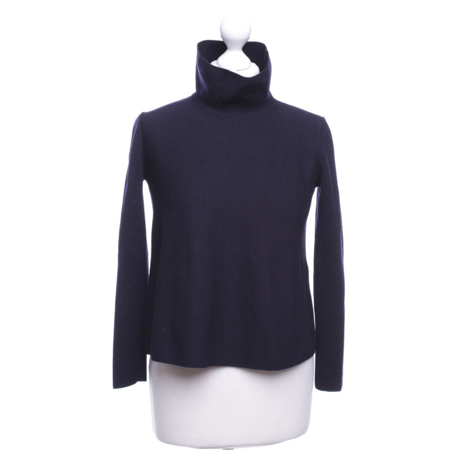 Cos Sweater in donkerblauw