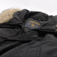Woolrich Jacke/Mantel aus Baumwolle in Schwarz