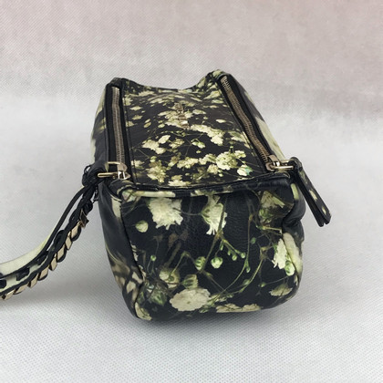 Givenchy Pandora Bag aus Leder