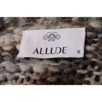 Allude Top