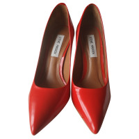 Steve Madden Pumps/Peeptoes Patent leather in Red