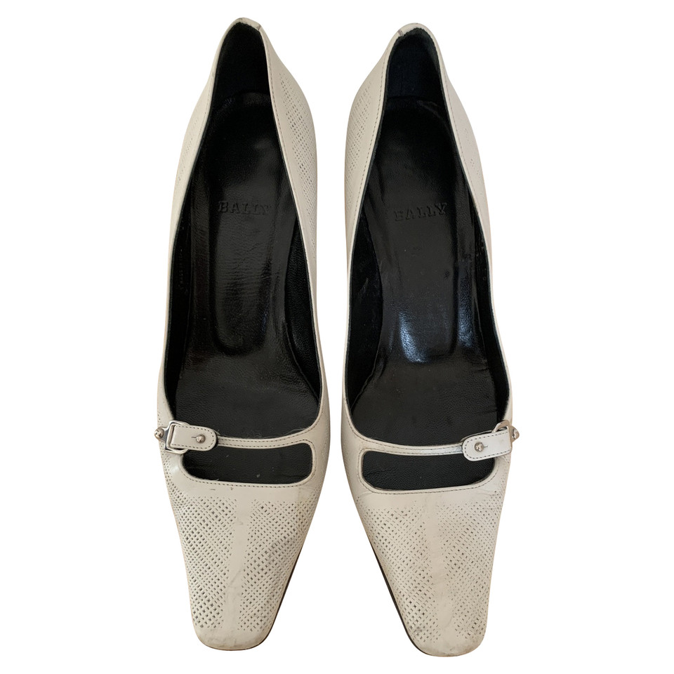 Bally Pumps/Peeptoes en Cuir en Blanc