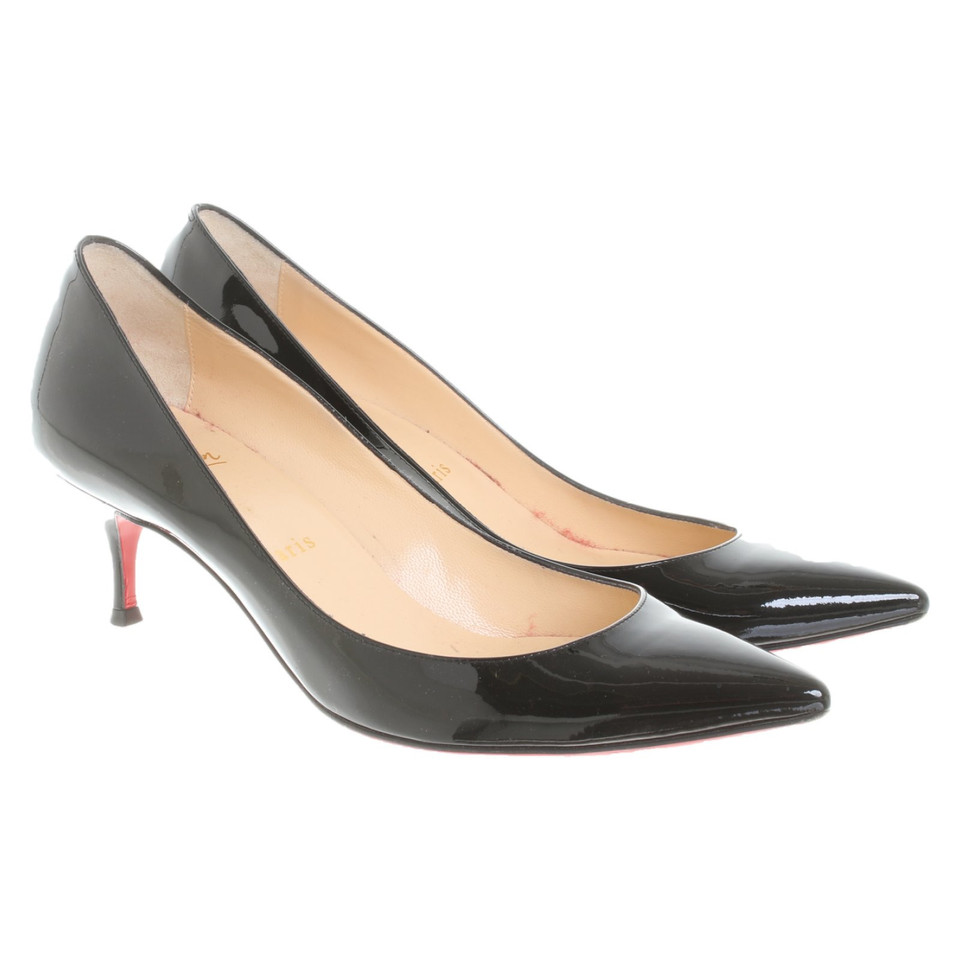 Christian Louboutin Pumps/Peeptoes Lakleer in Zwart