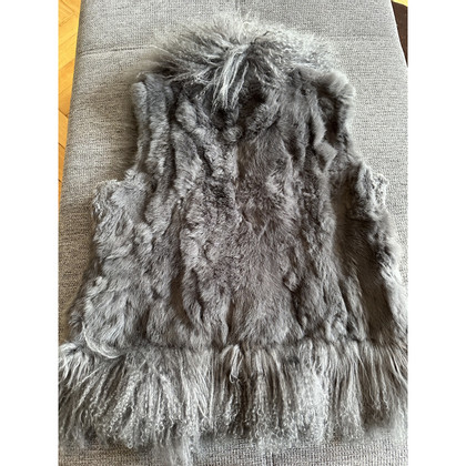 The Mercer N.Y. Vest Fur in Grey