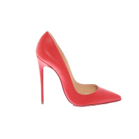 Christian Louboutin Pumps/Peeptoes Leather in Red