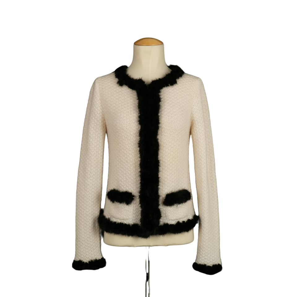 Chanel Vest Wool in Beige