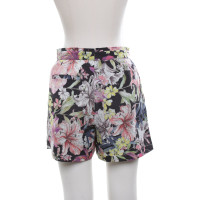 Reiss Shorts mit floralem Print