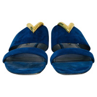Louis Vuitton Sandalen aus Leder in Blau