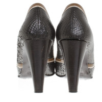 Prada Leather pumps in donkerbruin