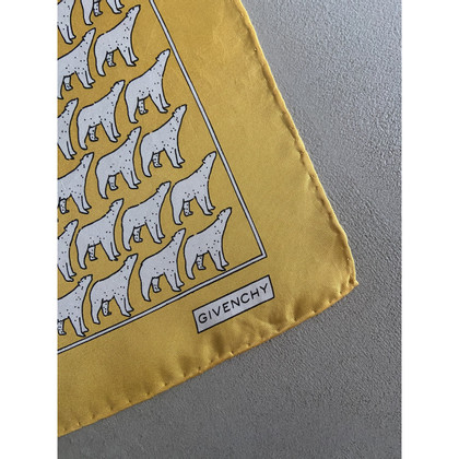 Givenchy Scarf/Shawl Silk in Yellow