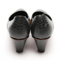 Giorgio Armani Pumps/Peeptoes Leather in Black