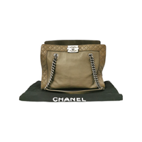 Chanel Boy Shopping Tote aus Leder in Grau