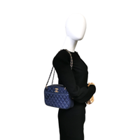 Chanel Shoulder bag Leather in Blue