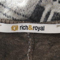 Rich & Royal Knitted sweater with pattern