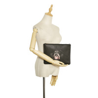 Givenchy Clutch aus Leder in Schwarz