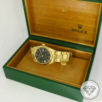 Rolex Date in Gold