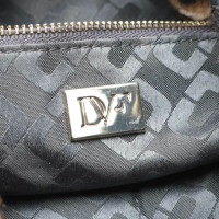 Diane Von Furstenberg Handtasche aus Leder in Braun