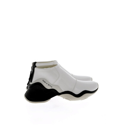 Fendi Sneakers Lakleer in Wit
