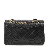 Chanel Classic Flap Bag aus Leder in Schwarz