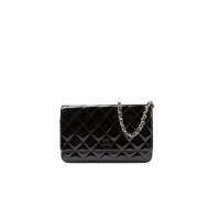 Chanel Wallet on Chain en Cuir verni en Noir