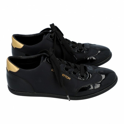 Louis Vuitton Trainers Patent leather in Black