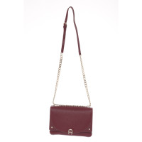 Aigner Shoulder bag Leather in Bordeaux