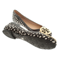 Tory Burch Ballerina's in bont blik