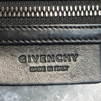Givenchy Reisetasche aus Leder in Braun