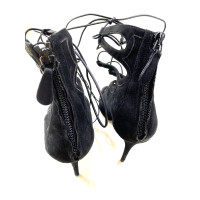 Alexander McQueen Lace-up shoes Suede in Black