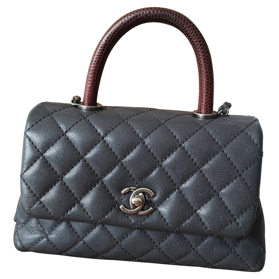 Chanel Coco Handle Bag aus Leder in Grau