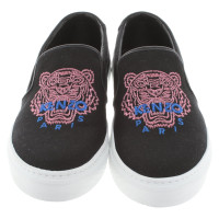 Kenzo Slipper with application