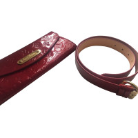Louis Vuitton Clutch Bag Patent leather in Red