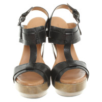 All Saints Sandalen aus Leder in Schwarz