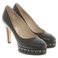 Chanel pumps in nero