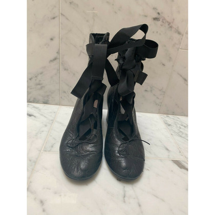 Valentino Garavani Ankle boots Leather in Black