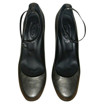 Tod's Pumps/Peeptoes aus Leder in Grau