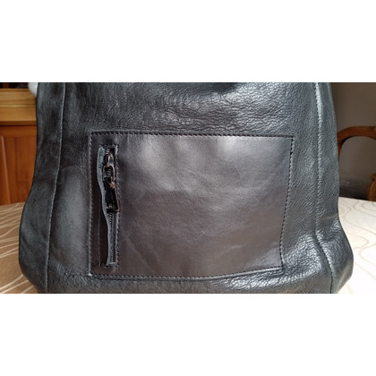 Malloni Shoulder bag Leather in Black