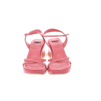 Casadei Chaussures compensées en Cuir en Rose/pink
