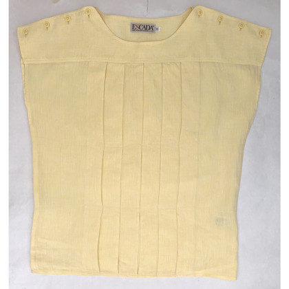 Escada Knitwear Linen in Yellow
