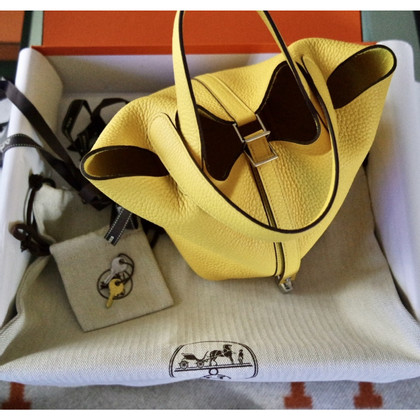 Hermès Picotin Lock PM 18 Leather in Yellow